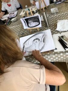 horsham-student-drawing